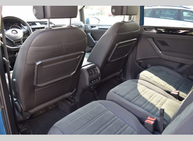 Volkswagen Touran 2.0TDI 110kw R-line LED ASSIST full