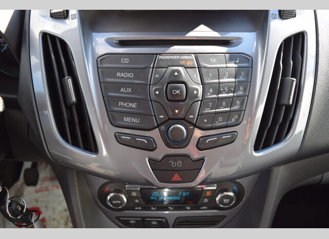 Ford Tourneo Connect 1.6TDCi85kw TITANIUM 7MÍST TOP full