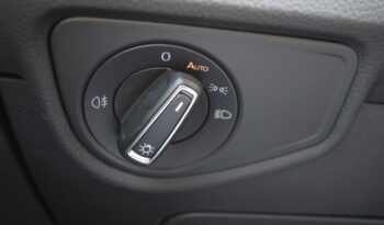 Volkswagen Touran 2.0TDI 110kw R-line LED ASSIST full