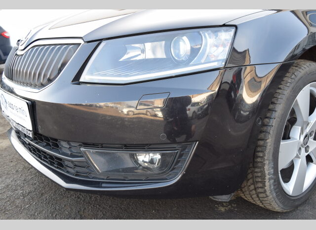 Škoda Octavia 2.0TDI 110kw STYLE XENON DSG full