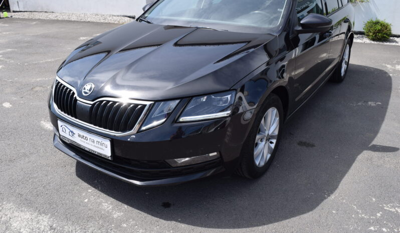 Škoda Octavia 2.0TDI 110kw AMBI LED TAŽ NAVI full
