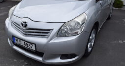 Toyota Verso 1.8VVT-i 108kw HIGH AC TEMPOMA