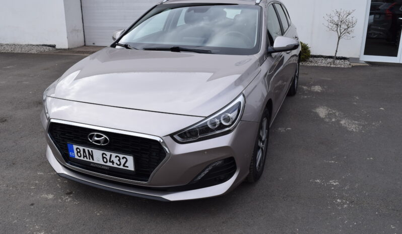Hyundai i30 1.6CRDi 85kw STYLE 7°AUTOMAT full
