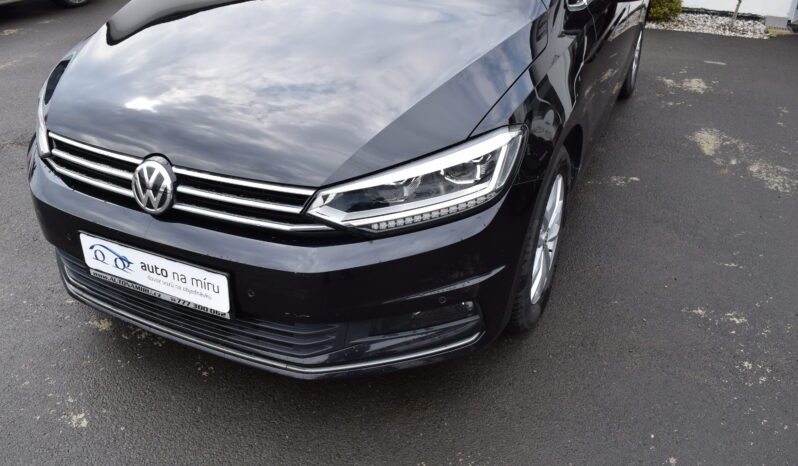 Volkswagen Touran 1.4TSI 110kw HIGHLINE TAŽ LED full