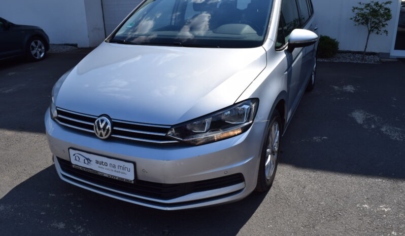 Volkswagen Touran 1.5TSI 110kw CLBMT 7MÍST TAŽNÉ full