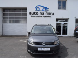 Volkswagen Touran 1.2TSI 77kw COMFORT 7MÍST TAŽ