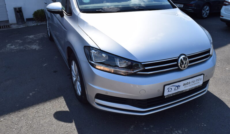 Volkswagen Touran 1.5TSI 110kw CLBMT 7MÍST TAŽNÉ full