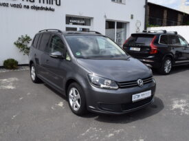 Volkswagen Touran 1.2TSI 77kw COMFORT 7MÍST TAŽ