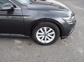 Volkswagen Passat Variant 1.5TSI 110kw BUSINESS BMT NAVI