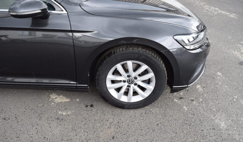 Volkswagen Passat Variant 1.5TSI 110kw BUSINESS BMT NAVI full