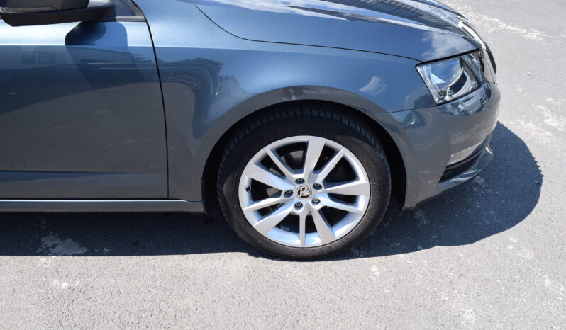Škoda Octavia 1.4TSI 110kw AMBITION TAŽ NAVI full