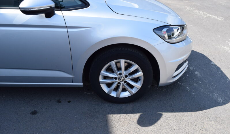 Volkswagen Touran 1.5TSI 110kw CLBMT 7MÍST TAŽNÉ full