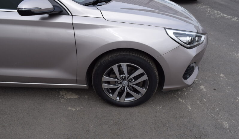 Hyundai i30 1.6CRDi 85kw STYLE 7°AUTOMAT full