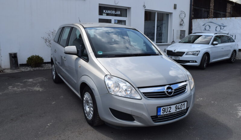 Opel Zafira 1.6 16v 85kw ENJOY 7MÍST TAŽNÉ full
