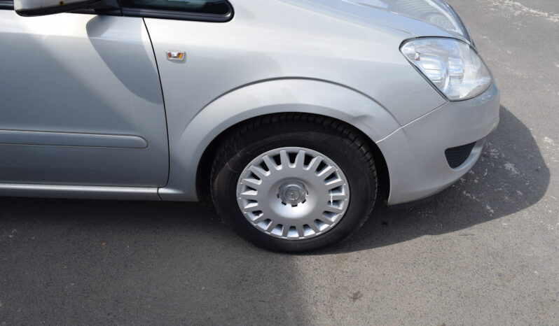 Opel Zafira 1.6 16v 85kw ENJOY 7MÍST TAŽNÉ full