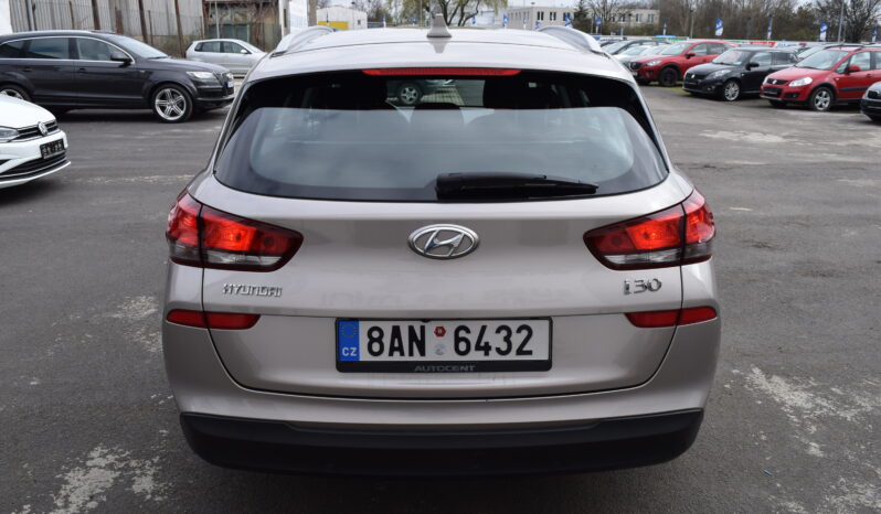 Hyundai i30 1.6CRDi 85kw STYLE 7°AUTOMAT full