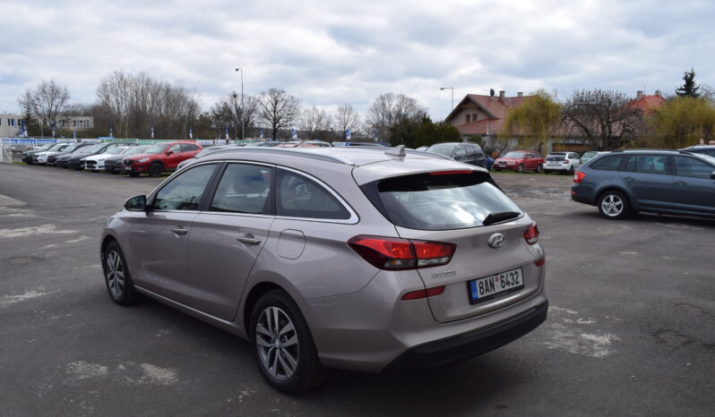 Hyundai i30 1.6CRDi 85kw STYLE 7°AUTOMAT full