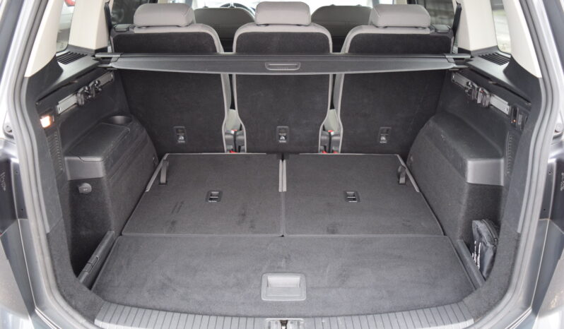 Volkswagen Touran 1.4TSI 110kw HIGHLINE 7M TAŽNÉ full