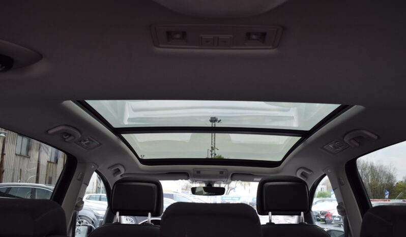 Volkswagen Touran 1.4TSI 110kw HIGHLINE TAŽ LED full
