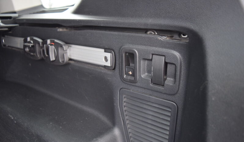 Volkswagen Touran 1.4TSI 110kw HIGHLINE 7M TAŽNÉ full