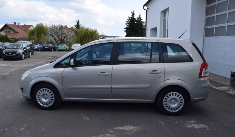 Opel Zafira 1.6 16v 85kw ENJOY 7MÍST TAŽNÉ full