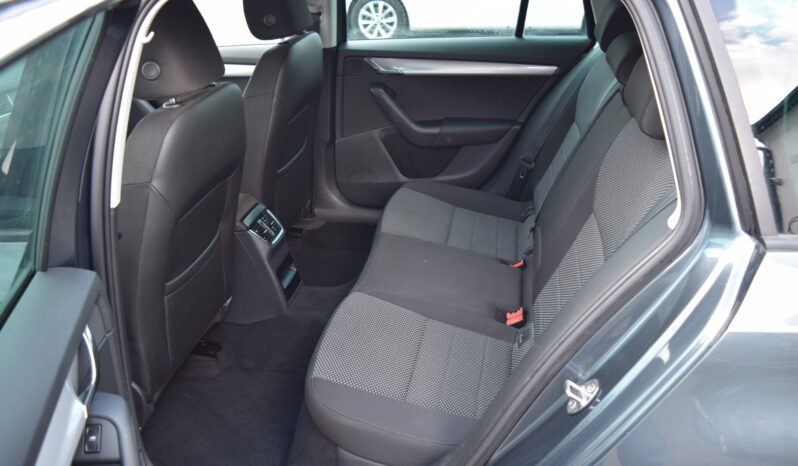 Škoda Octavia 2.0TDI 110kw AMBITION TAŽ NAVI full