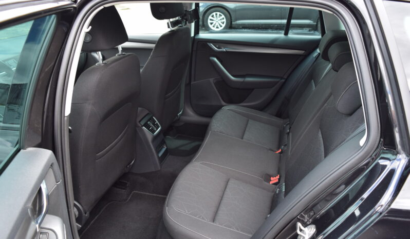 Škoda Octavia 1.5TSI 110kw CLEVER LED TAŽNÉ full