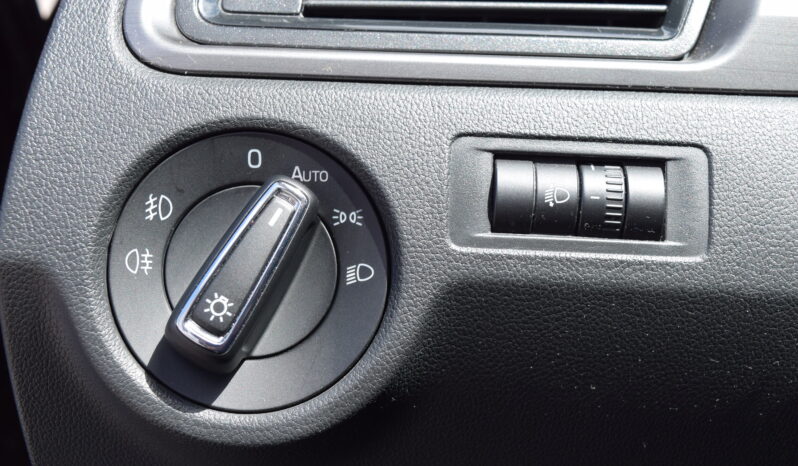 Škoda Rapid 1.2TSI 81kw JOY XEN NÍZKÉ KM ! full