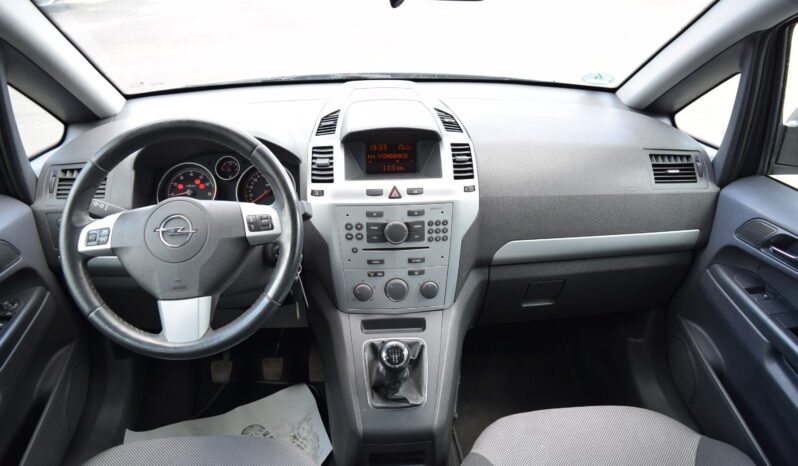 Opel Zafira 1.6 16v 85kw ENJOY 7MÍST TAŽNÉ full