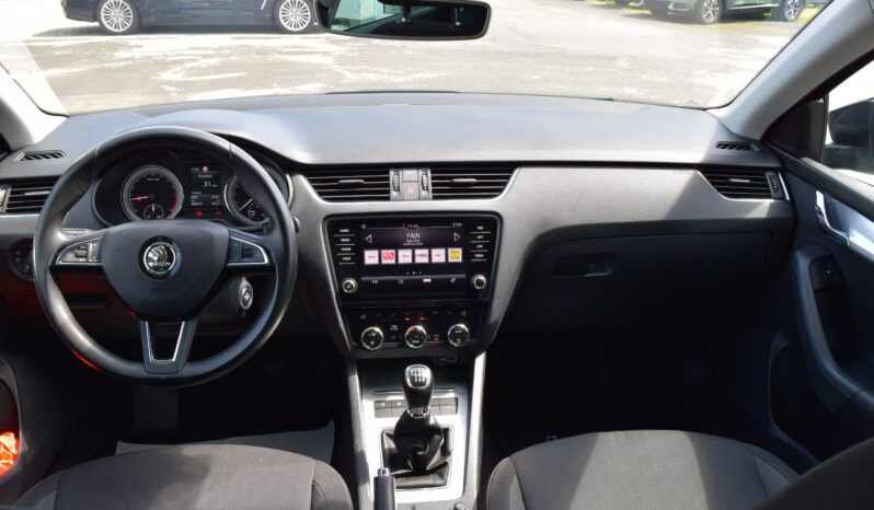 Škoda Octavia 2.0TDI 110kw AMBI LED TAŽ NAVI full