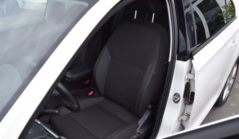 Škoda Rapid 1.2TSI 77kw AMBITION NÍZKÉ KM full