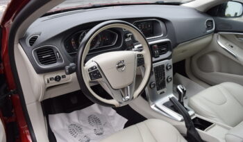 Volvo V40 2.0i T2 90kw INSCRIPTION MANUÁ full