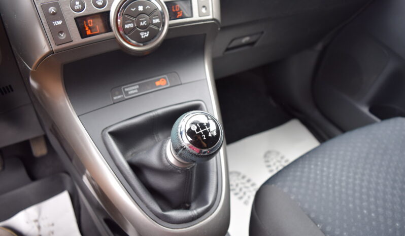 Toyota Verso 1.8VVT-i 108kw HIGH AC TEMPOMA full
