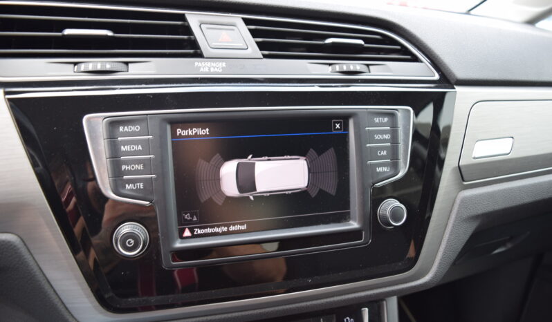 Volkswagen Touran 1.4TSI 110kw CLBMT 7MÍST TAŽNÉ full