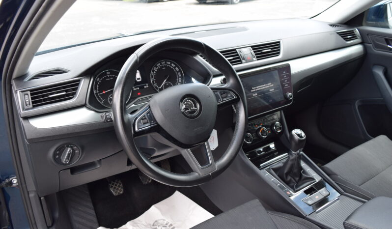 Škoda Superb 2.0TDI 110kw AMBITION NAVI full