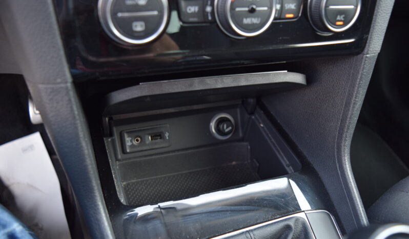 Volkswagen Golf Sportsvan 1.4TSI 92kw CLBMT TAŽ NAVI ACC full