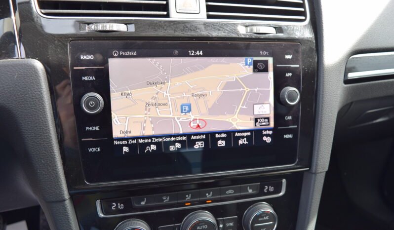 Volkswagen Golf 1.4TSI 92kw 7.5 FACELIFT LED full
