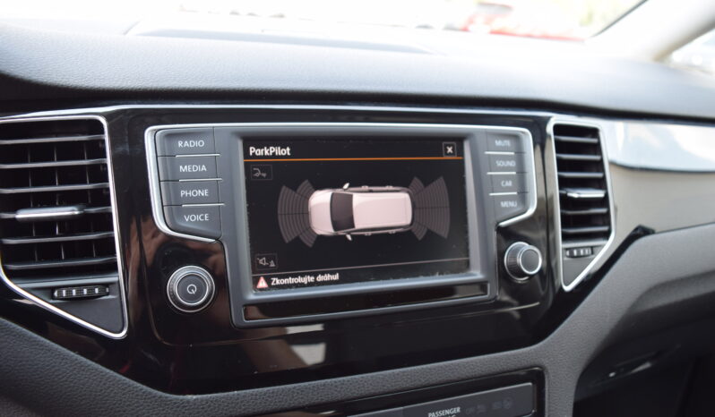 Volkswagen Golf Sportsvan 1.4TSI 92kw CLBMT TAŽN KAM APP full