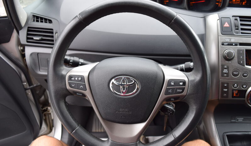 Toyota Verso 1.8VVT-i 108kw HIGH AC TEMPOMA full