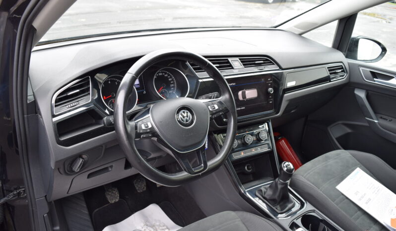 Volkswagen Touran 1.4TSI 110kw HIGHLINE TAŽ LED full