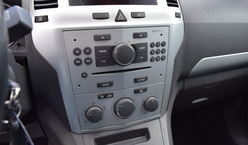 Opel Zafira 1.6 16v 85kw ENJOY 7MÍST TAŽNÉ full