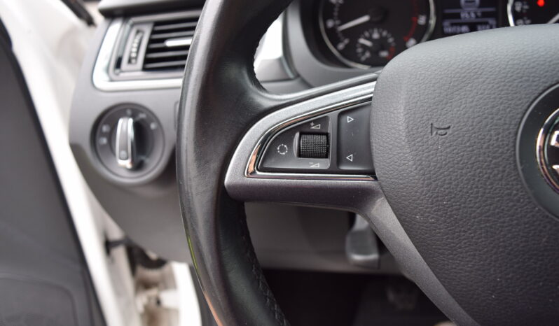 Škoda Rapid 1.2TSI 77kw AMBITION NÍZKÉ KM full