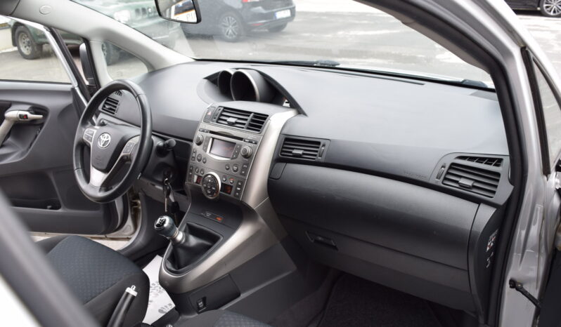 Toyota Verso 1.8VVT-i 108kw HIGH AC TEMPOMA full