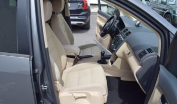 Volkswagen Touran 1.2TSI 77kw COMFORT 7MÍST TAŽ full