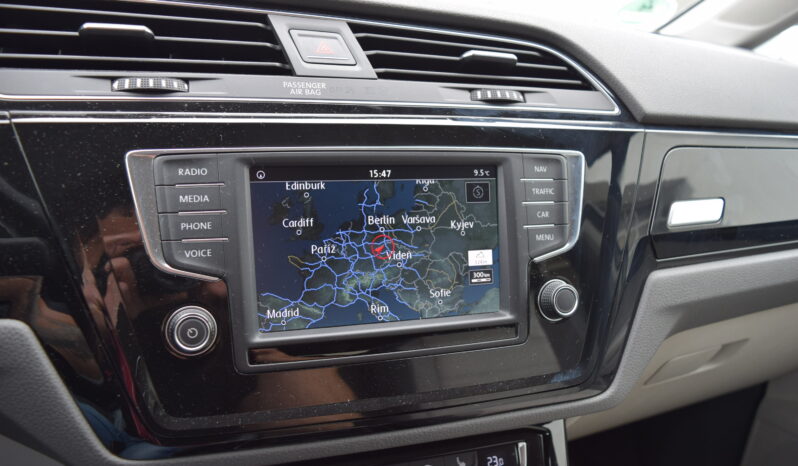 Volkswagen Touran 1.4TSI 110kw HIGHLINE 7M TAŽNÉ full