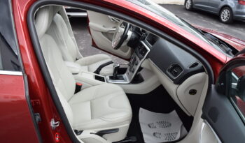 Volvo V40 2.0i T2 90kw INSCRIPTION MANUÁ full