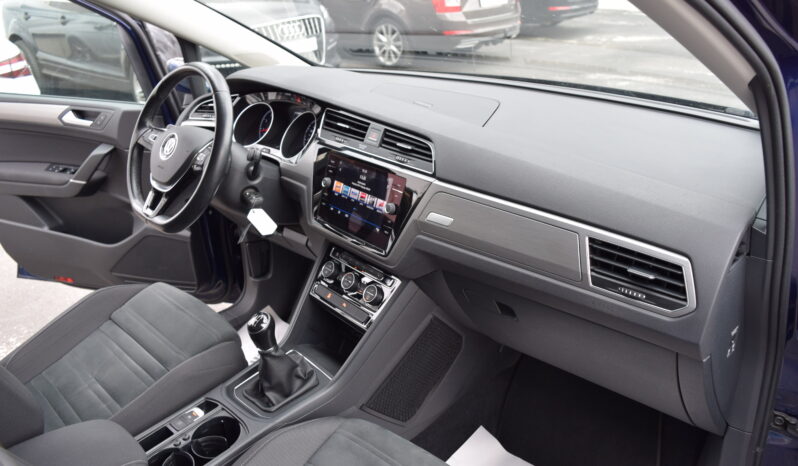 Volkswagen Touran 1.4TSI 110kw CLBMT 7MÍST NAVI full