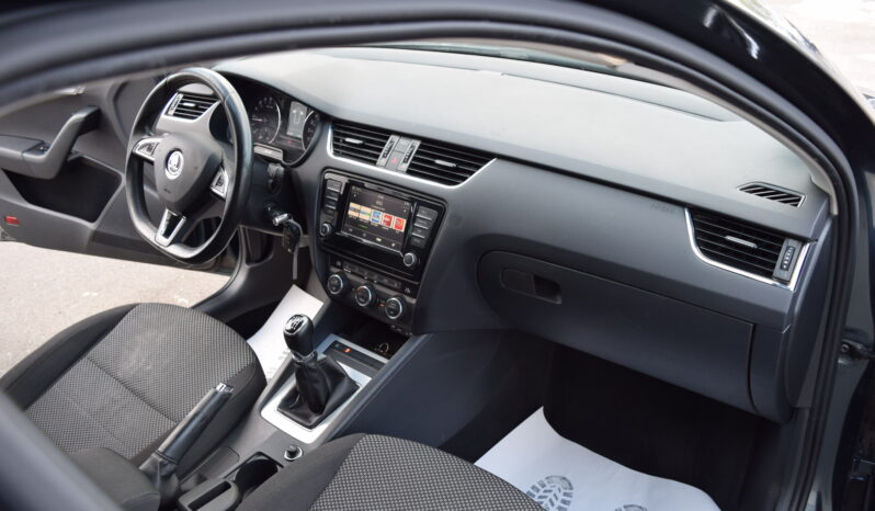 Škoda Octavia 2.0TDI 110kw AMBITION TAŽ NAVI full