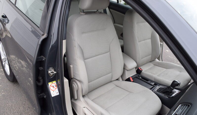 Volkswagen Golf Variant 1.5TSI 110kw STYLE DSG PÁDLA full