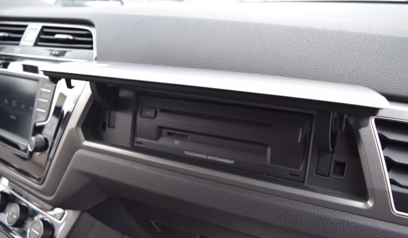 Volkswagen Touran 1.4TSI 110kw CLBMT 7MÍST TAŽNÉ full